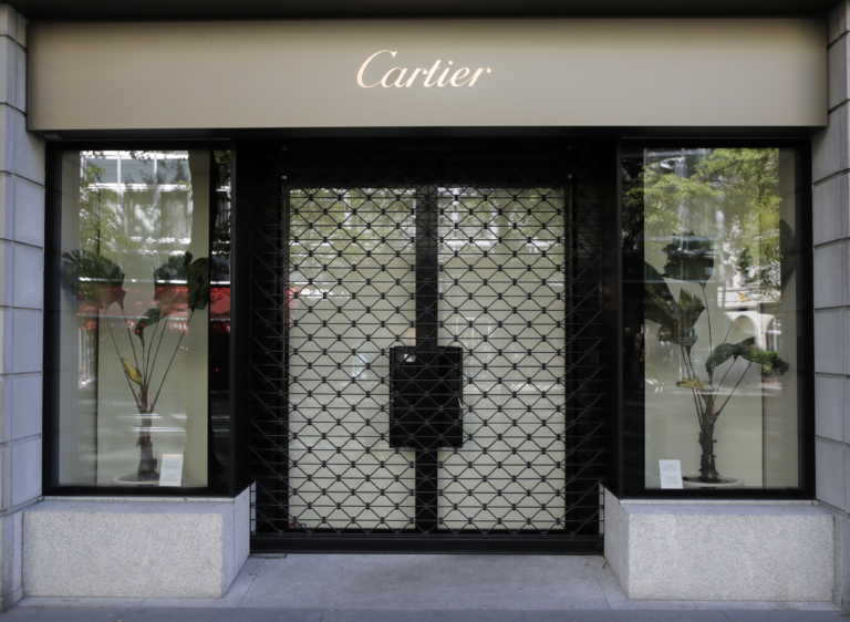 Σπάνιο μπρασελέ του Cartier “έπιασε” ποσό  ρεκόρ σε δημοπρασία