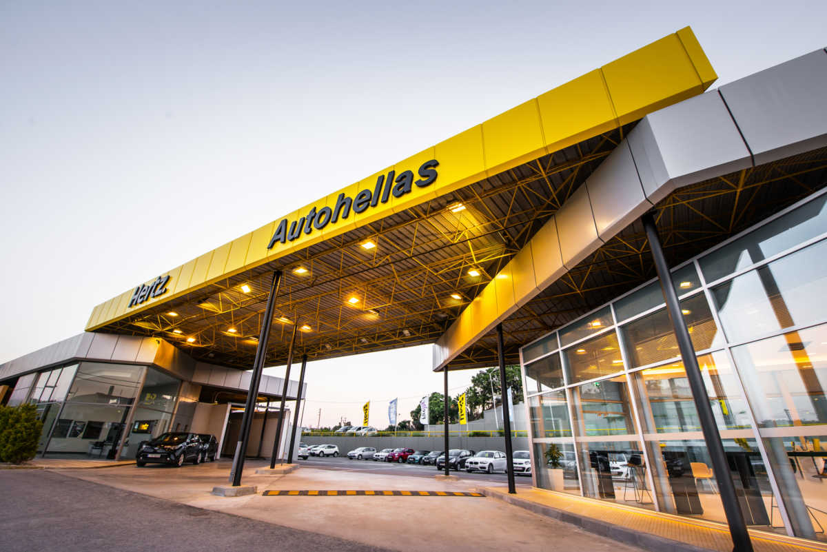 Autohellas: Η ανακοίνωση για την πτώχευση της Hertz σε Αμερική και Καναδά