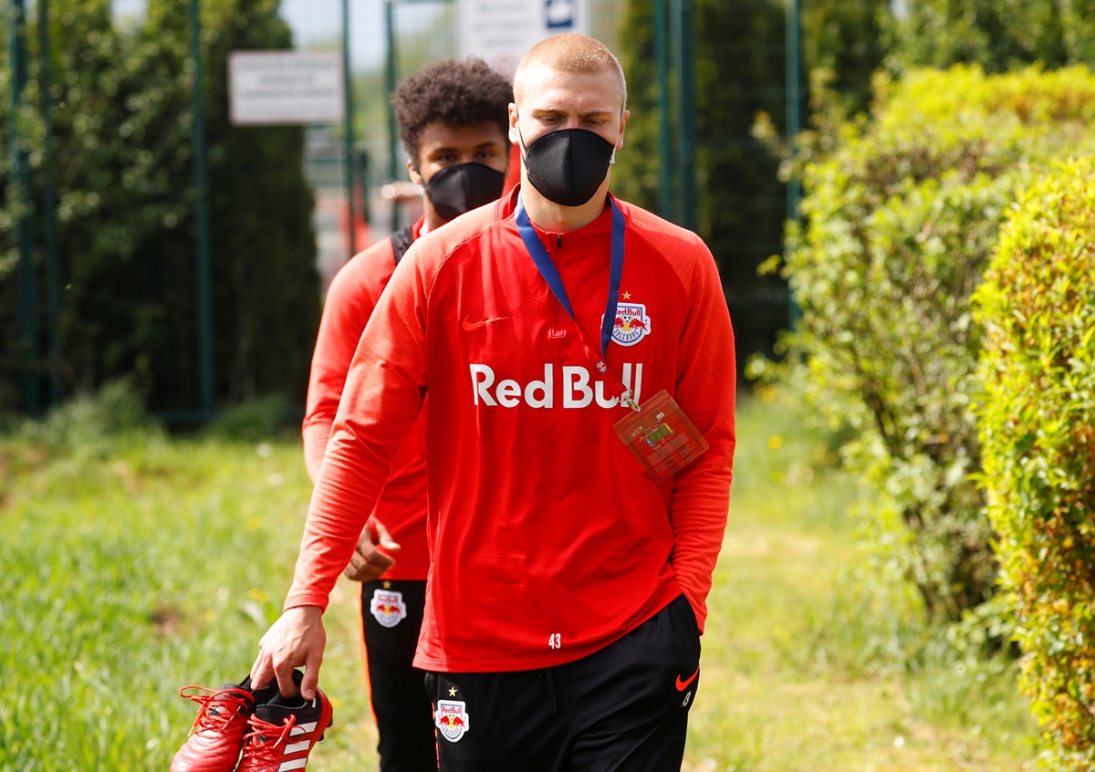 Soccer Football - Red Bull Salzburg Training - Red Bull Trainingszentrum, Salzburg, Austria - April 21, 2020 Red Bull Salzburg's Rasmus Nissen Kristensen wearing a protective face mask after training despite most sport being cancelled around the world as the spread of coronavirus disease (COVID19) continues. REUTERS