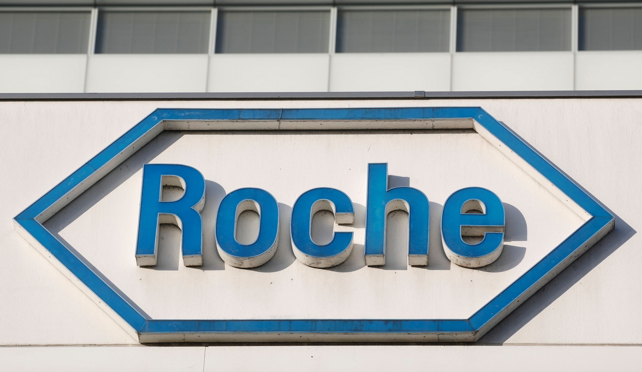 Κορονοϊός: “Δύσκολο να βρεθεί εμβόλιο πριν από το τέλος του 2021” λέει η Roche