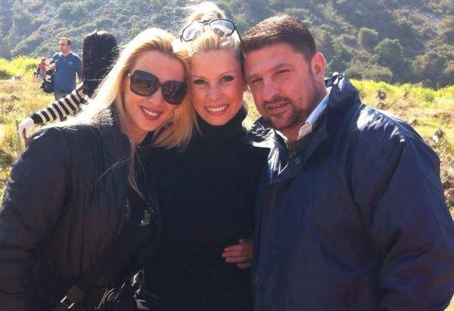 Άντζυ Ανδριτσοπούλου: Μιλάει στο TLIFE για την φιλία της με τον Νίκο Χαρδαλιά και την σύζυγό του! [video]