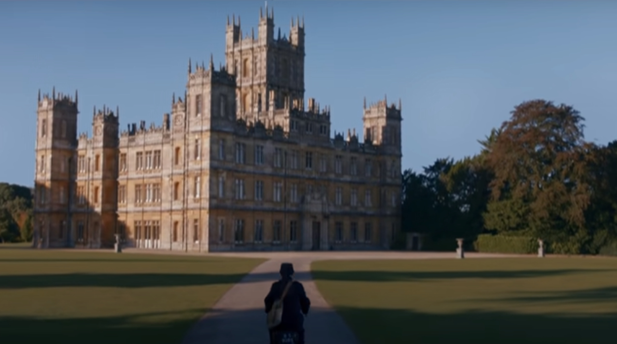 Γράφεται φέτος το σενάριο του σίκουελ του Downton Abbey – Τι λέει ο παραγωγός του