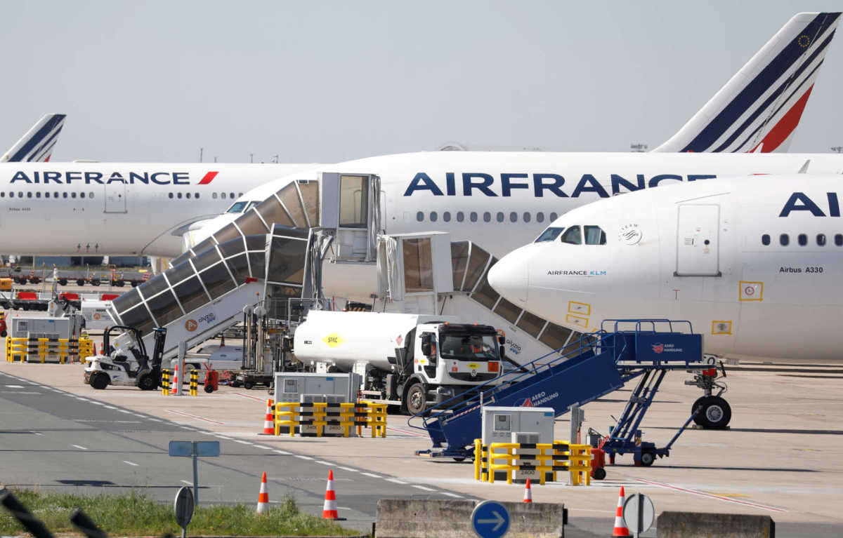 Γαλλία: ‘’Ένεση’’ 7 δισεκ. ευρώ για τη στήριξη της Air France-KLM
