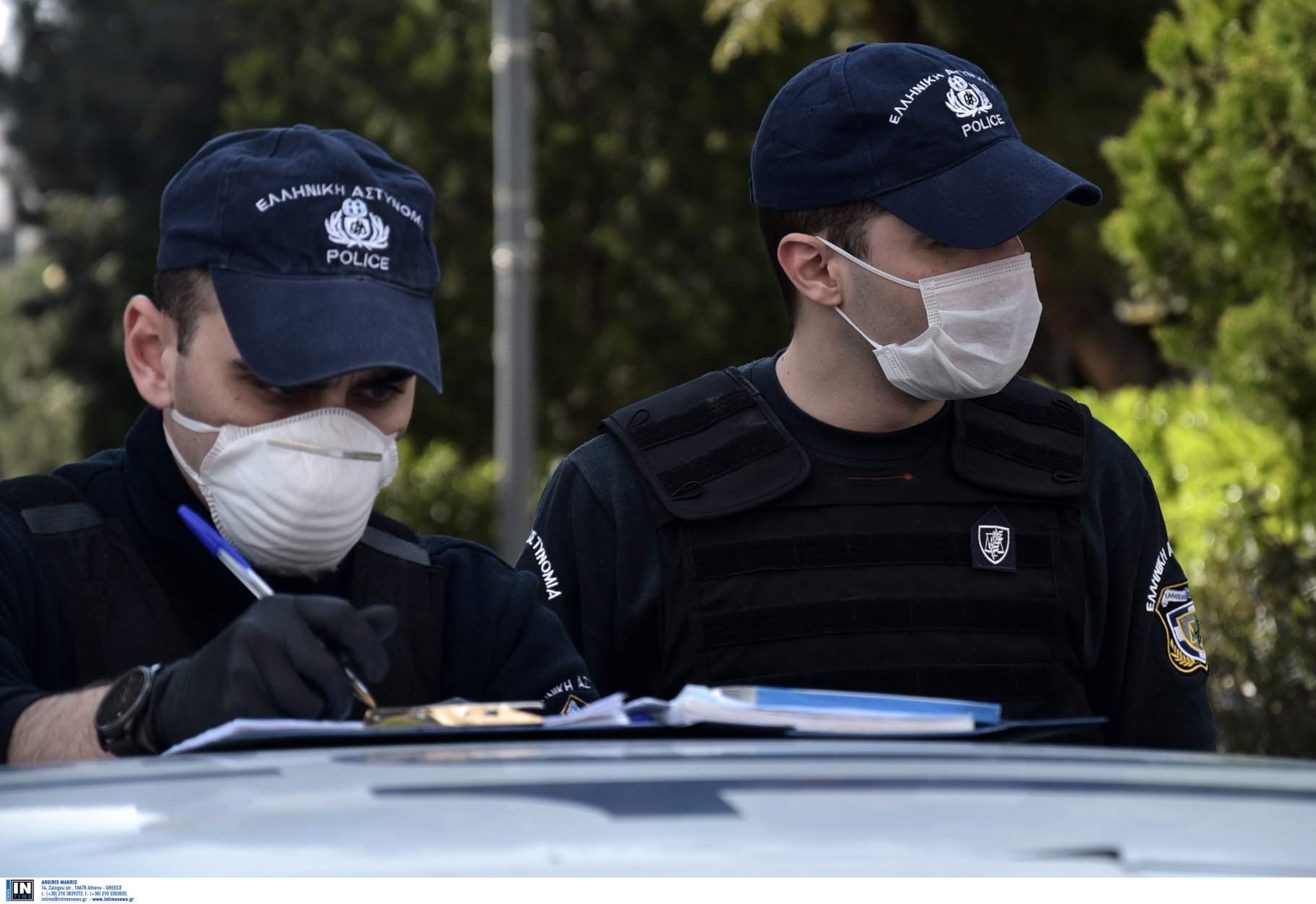 Ρόδος: Oπαδός των «Ελλήνων Αυτόχθονων Ιθαγενών» «επέβαλε» πρόστιμο 6 εκατ. ευρώ σε αστυνομικό που τη συνέλαβε