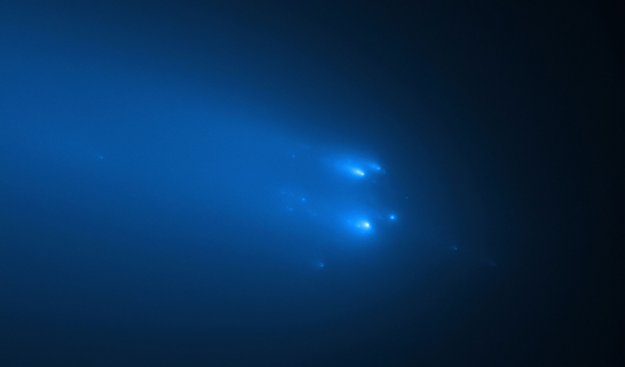 Ο αργός θάνατος ενός κομήτη: Σπάει σε κομμάτια όσο ένα σπίτι – Εντυπωσιακές εικόνες
