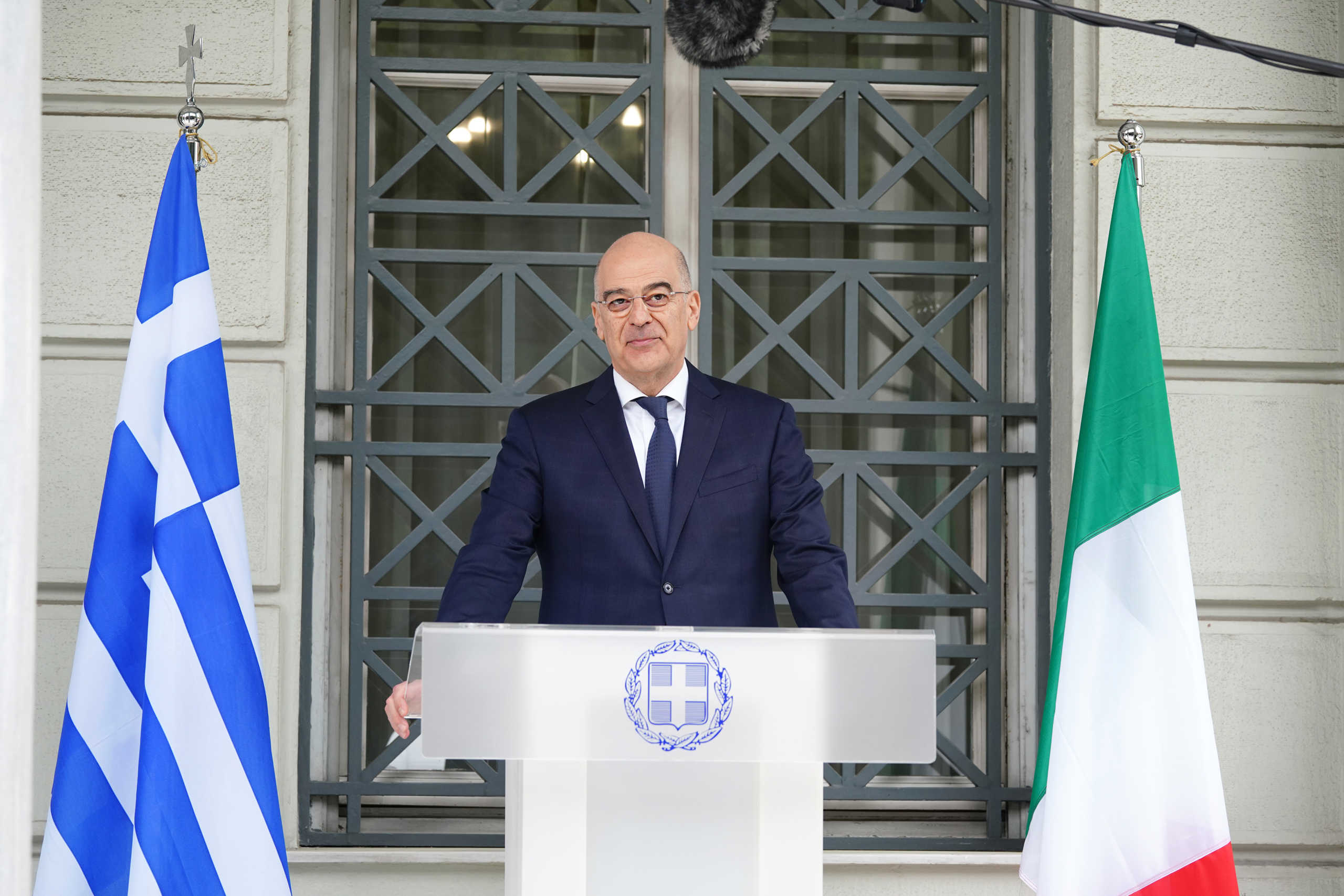 Τηλεφωνική επικοινωνία του Νίκου Δένδια με τον Λουίτζι Ντι Μάιο! Μηνύματα ενότητας και αλληλεγγύης
