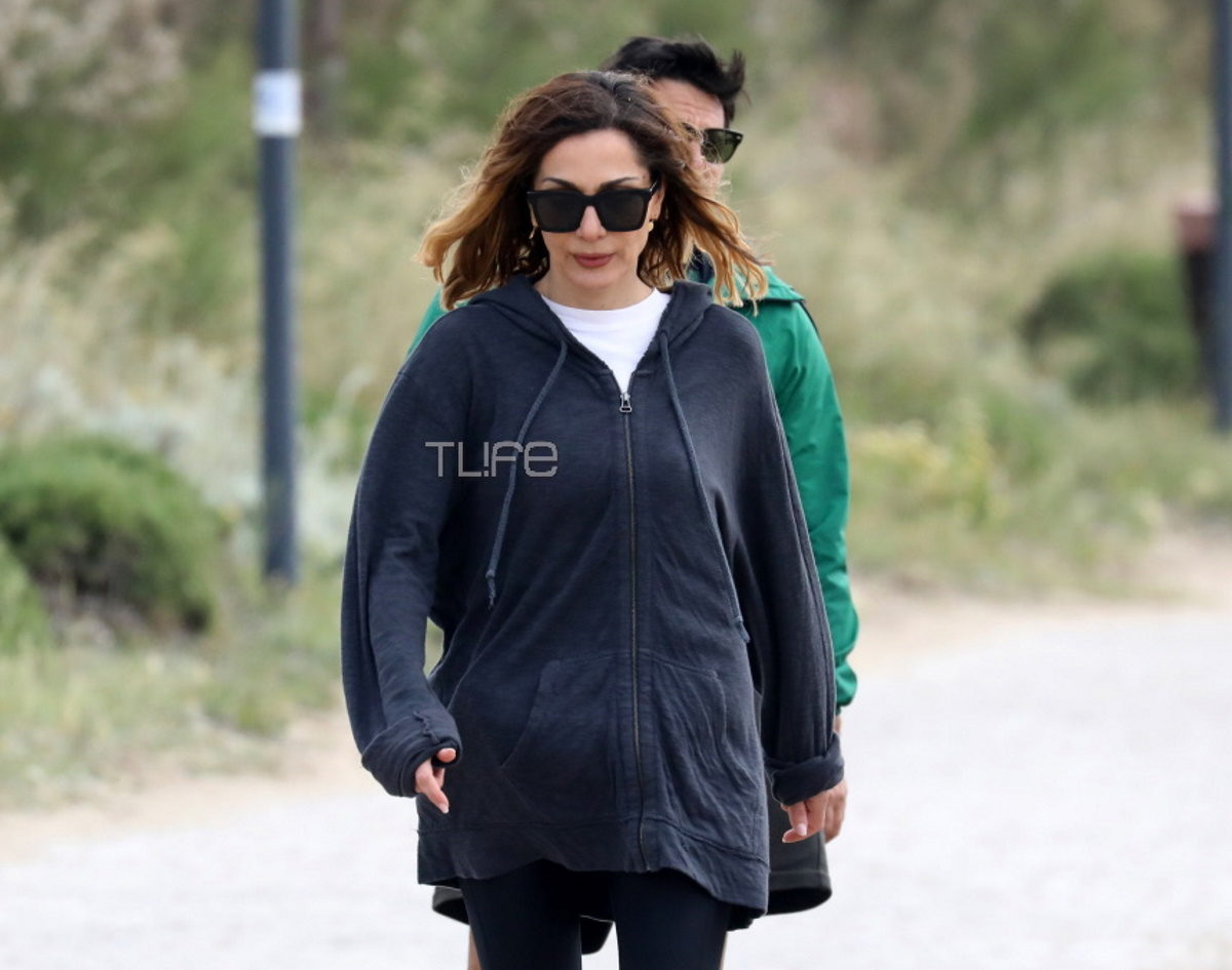 «Μετακίνηση 6» στο Καβούρι για την Δέσποινα Βανδή!  Ποιος γνωστός σχεδιαστής μόδας ήταν μαζί της; Φωτογραφίες