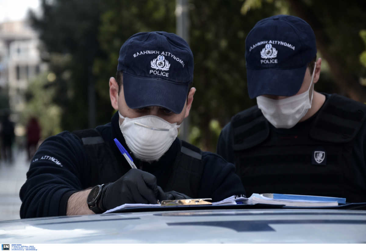 Κρήτη: Έκανε το λάθος να δείξει στους αστυνομικούς ψευδή βεβαίωση εργασίας – Το φυσάει και δεν κρυώνει με τίποτα