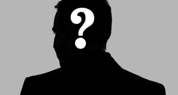 Γνωστός Έλληνας ξεσπά: «Κάθε άχρηστος, κουφός και κάθε λουλουδαρπαχτρα αποτυχημένη μπουζουξού…»