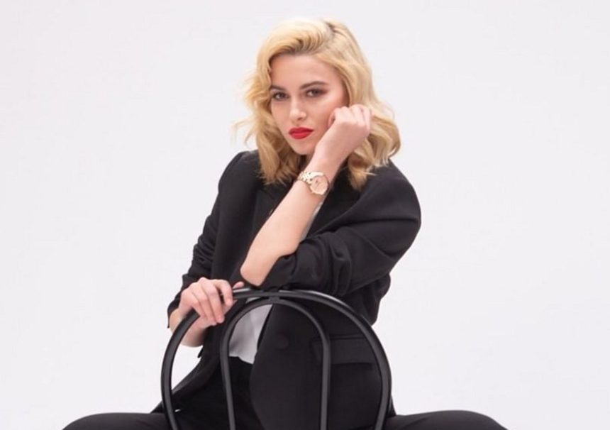 Αγνώριστη η Εβελίνα του GNTM – Η μεγάλη αλλαγή στην εικόνα της! [pics]