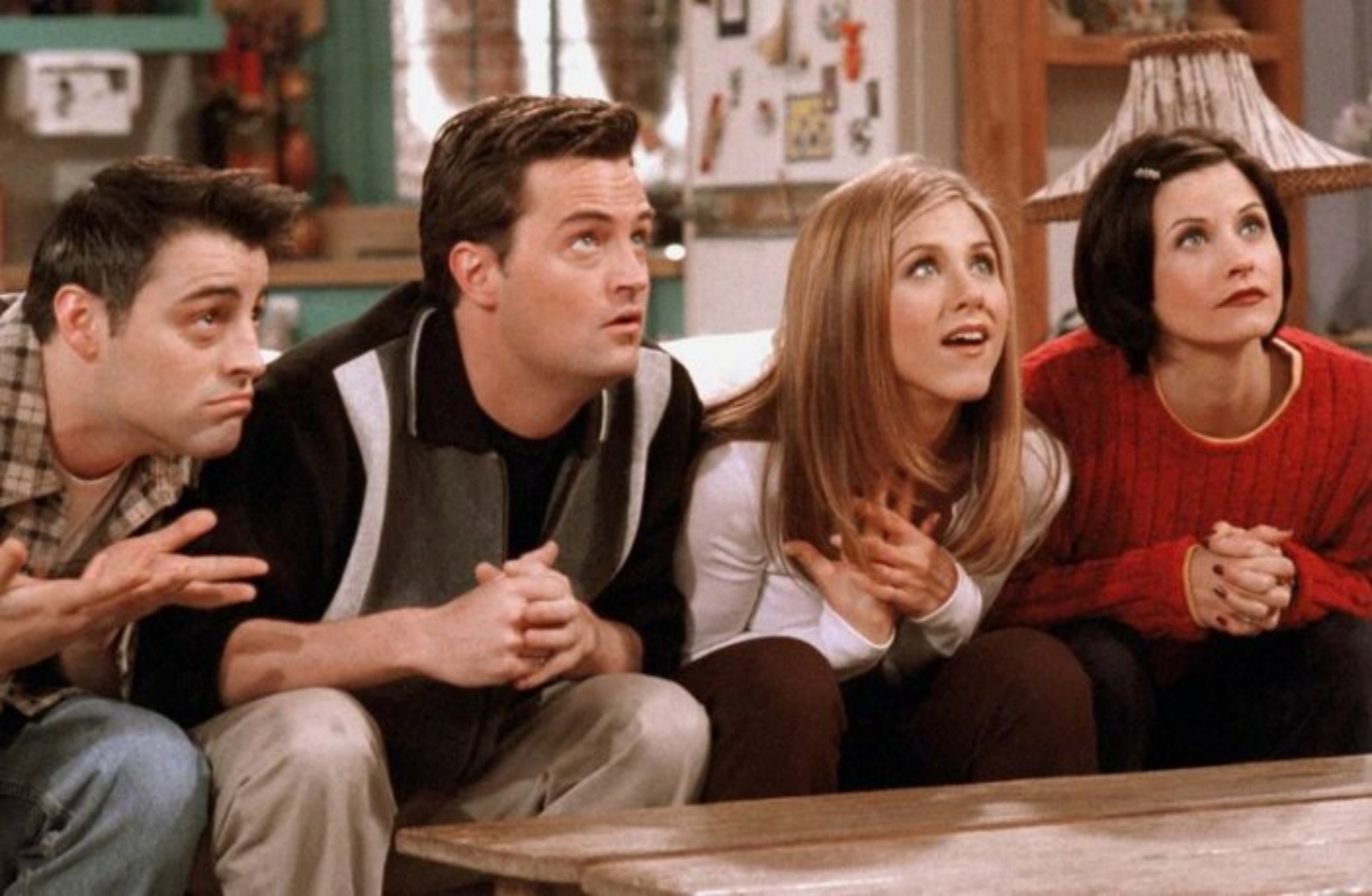 7 σειρές ώστε να μην χρειαστεί να δεις ακόμα μια φορά τα “Φιλαράκια”