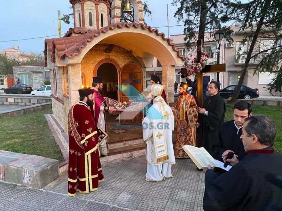 Κομοτηνή: Το ραντεβού του μητροπολίτη για το Χριστός Ανέστη! “Βγείτε στα μπαλκόνια στις 23.50” (Βίντεο)