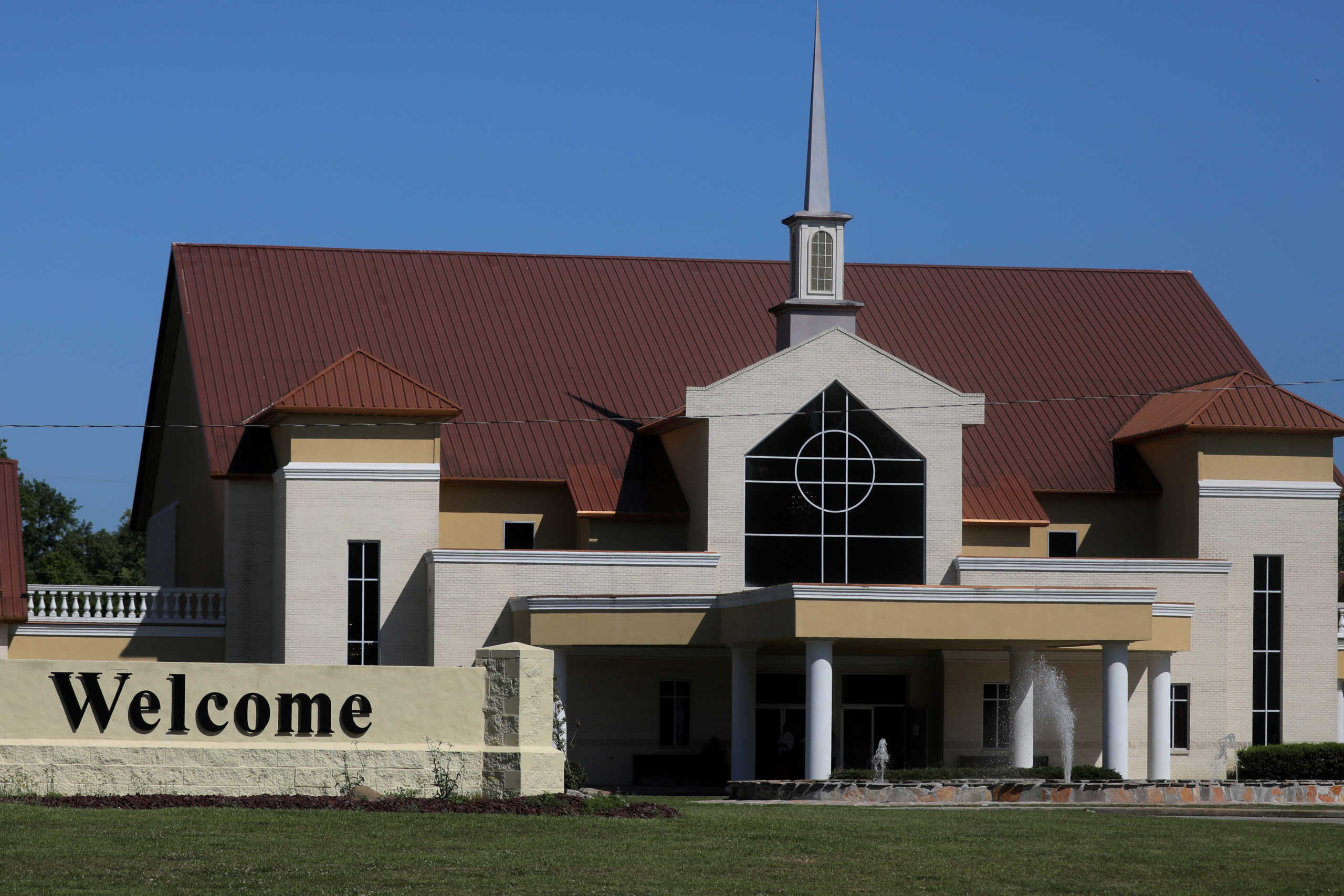 The Life Tabernacle megachurch is seen as local residents attend Sunday service challenging state orders against assembling in large groups to prevent the spread of coronavirus disease (COVID-19) in Baton Rouge, Louisiana U.S., April 5, 2020. REUTERS
