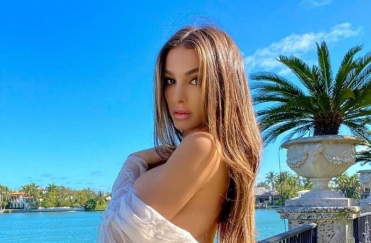 Η Lyna Perez τα “πέταξε” όλα έξω και ακόμα να συνέλθουμε!