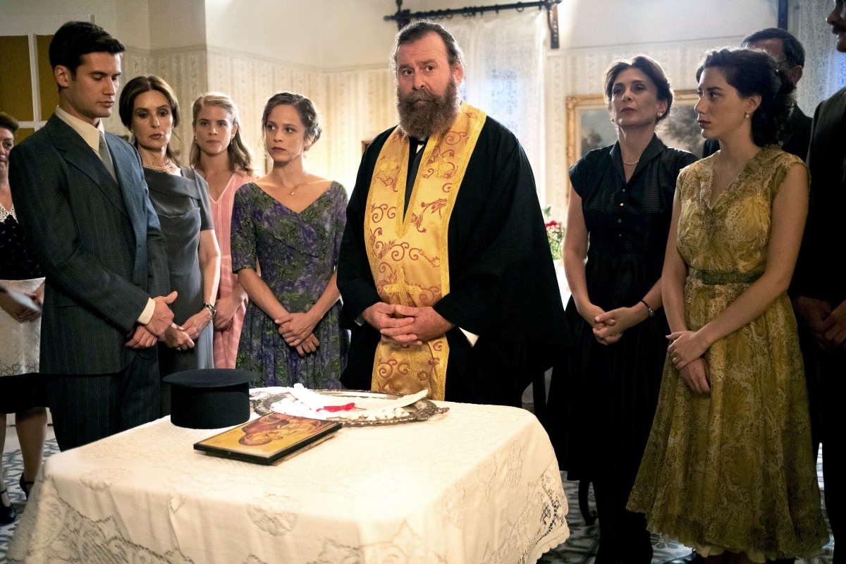 Όλα όσα δεν γνωρίζετε για τον παπά Γρηγόρη από τις Άγριες Μέλισσες!