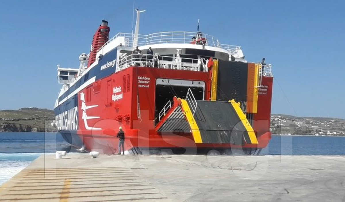 Πάρος: Πλοία σε ρόλο… κούριερ φτάνουν στο λιμάνι και φεύγουν μέσα σε λίγα λεπτά (video)
