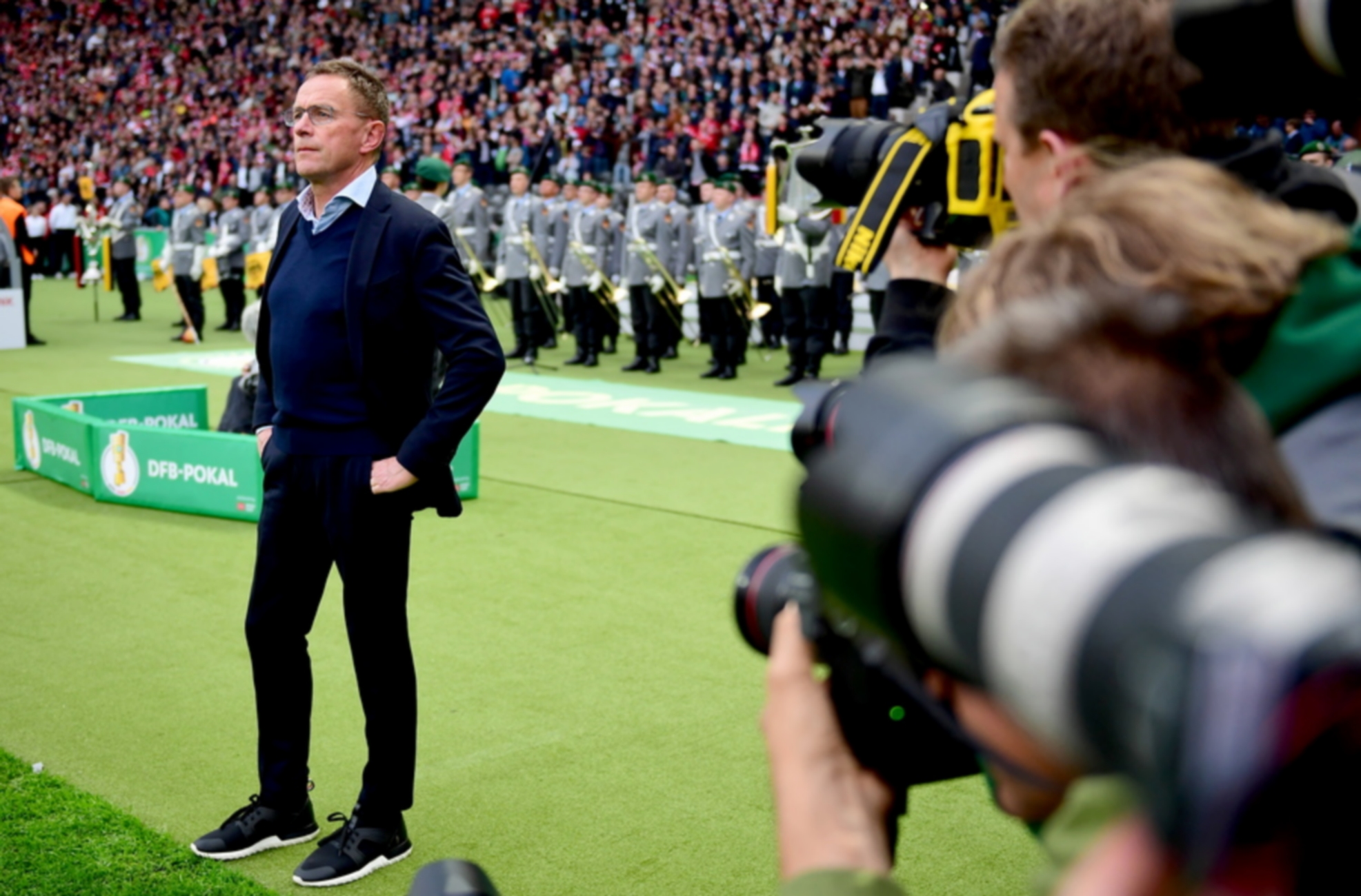 epa07600280 Photographers take pictures of Leipzig's head coach Ralf Rangnick (L) during the German DFB Cup final soccer match between RB Leipzig and FC Bayern Munich in Berlin, Germany, 25 May 2019.  EPA