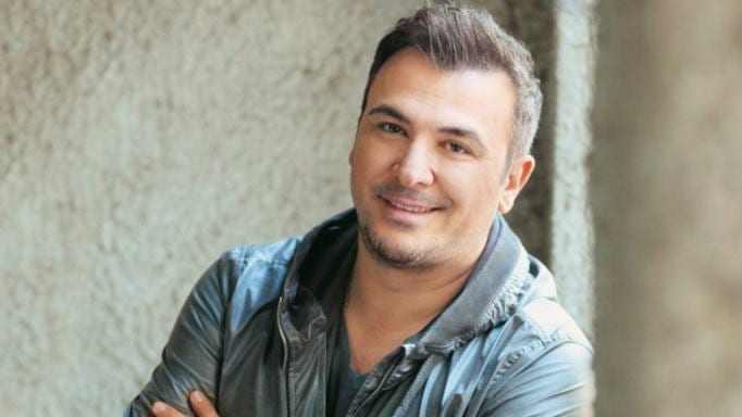 Η μεγάλη συναυλία του Αντώνη Ρέμου αποκλειστικά στο Mega