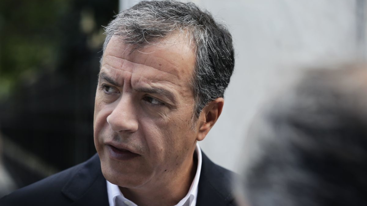 Ο Σταύρος Θεοδωράκης κουρεύτηκε με την ψιλή!