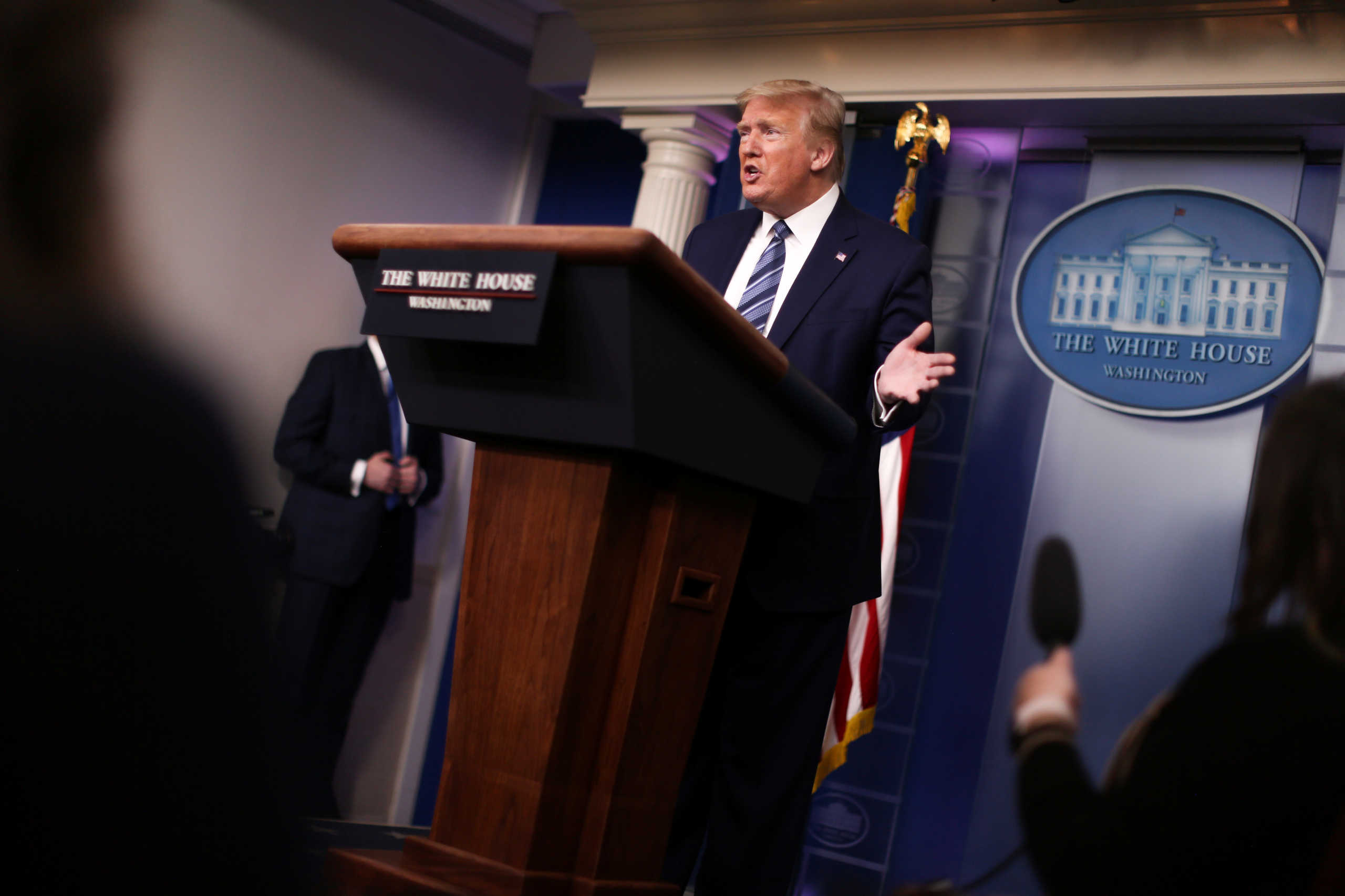 U.S. President Donald Trump leads the daily coronavirus disease (COVID-19) outbreak task force briefing at the White House in Washington, U.S., April 21, 2020.  REUTERS