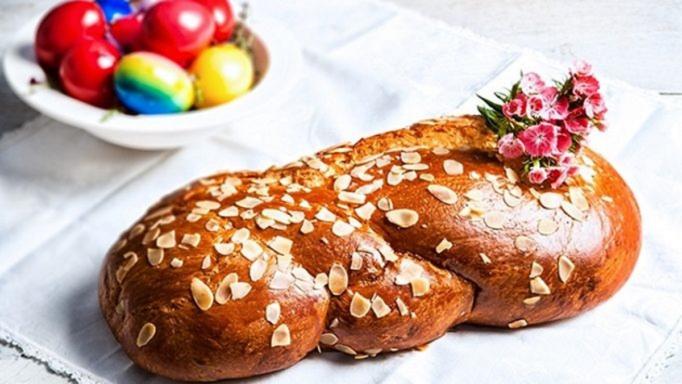 Αυτό το πασχαλινό τσουρέκι είναι το πιο νόστιμο, αφράτο και μαστιχωτό!