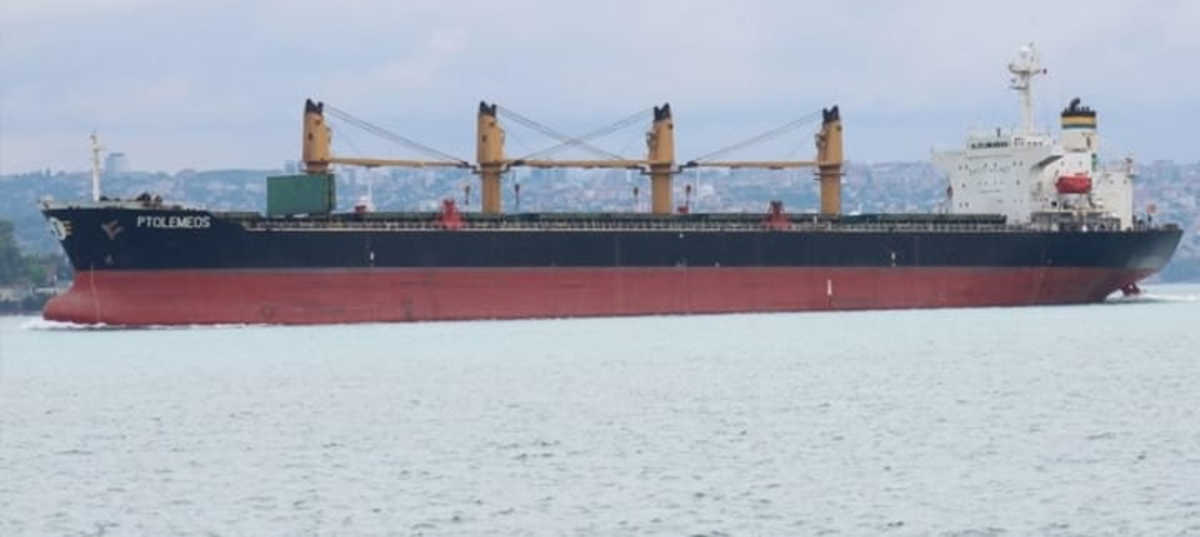 “Πάτησαν” στην Ελλάδα οι τρεις ναυτικοί που ήταν εγκλωβισμένοι για μήνες στο Τζιμπουτί