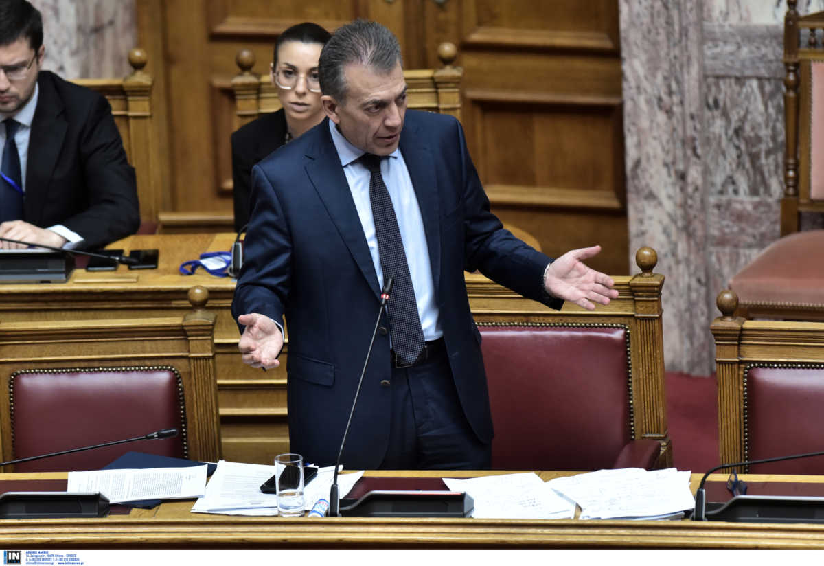 Άγριες κόντρες Βρούτση με ΣΥΡΙΖΑ και ΚΙΝΑΛ στην Βουλή για την τηλεκατάρτιση