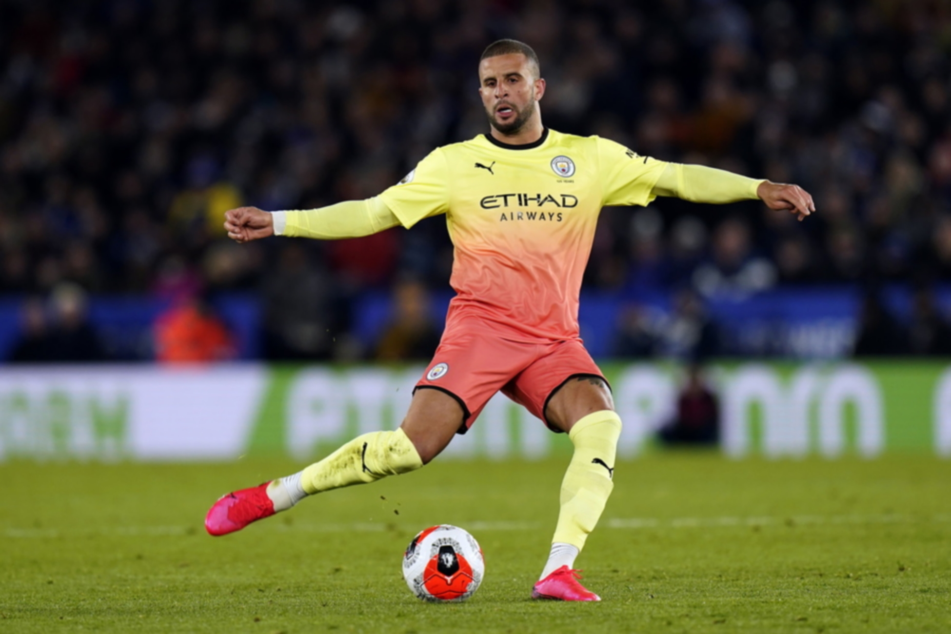epa08238553 Manchester City's Kyle Walker during the match between Leicester City and Manchester City at the King Power stadium in Leicester, Britain, 22 February 2020.  EPA