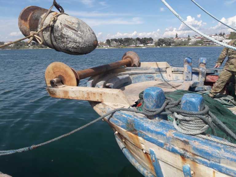 Θεσσαλονίκη: Η γκάφα του ψαρά όταν τα δίχτυα του έγιναν ασήκωτα! Οι εικόνες που θα θυμάται για πάντα (Βίντεο)