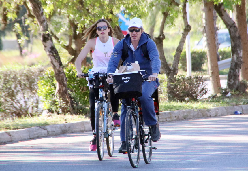 Μαριέττα Χρουσαλά – Λέων Πατίτσας: Ποδηλατάδα για… δύο στα νότια προάστια!