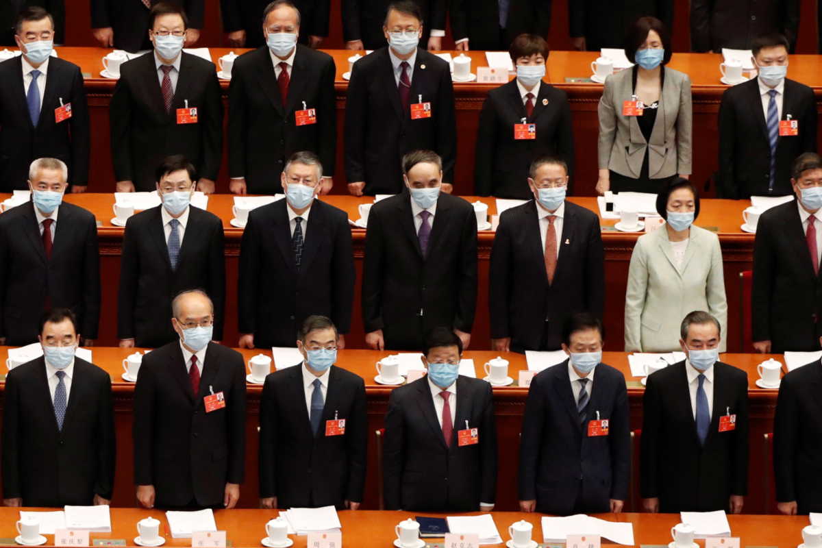 Κίνα: Λαοθάλασσα από μάσκες στην έναρξη του Εθνικού Λαϊκού Συνεδρίου – Εικόνες που εντυπωσιάζουν