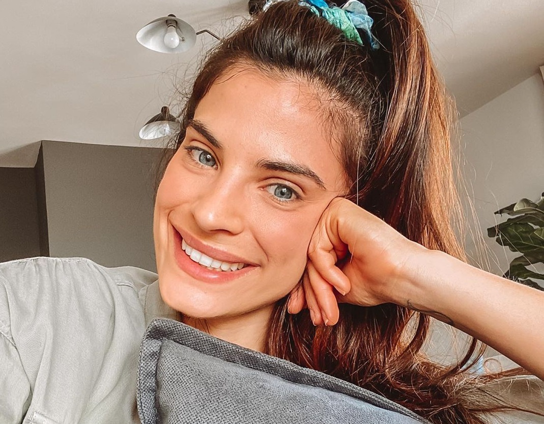 Χριστίνα Μπόμπα: Τώρα και κομμώτρια! Δες πώς κούρεψε τον Σάκη Τανιμανίδη και έναν διάσημο φίλο τους [pics]