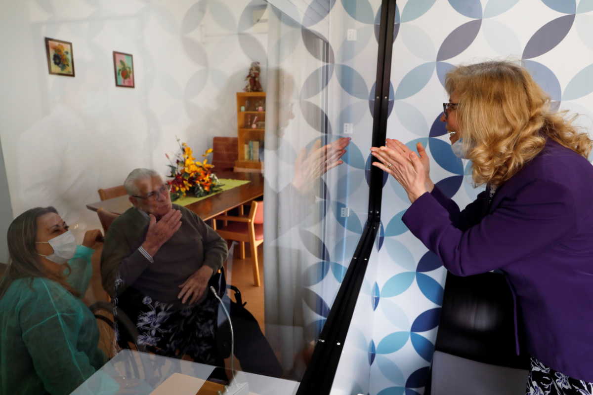 Πορτογαλία: Δάκρυα χαράς – “Κουτί των συναισθημάτων” σε γηροκομείο