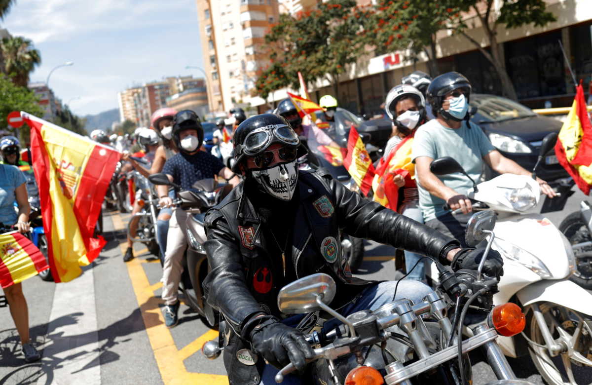Ισπανία: Κινητοποιήσεις του ακροδεξιού Vox – “Παρέλασαν” χιλιάδες αυτοκίνητα και μοτοσικλέτες (pics)