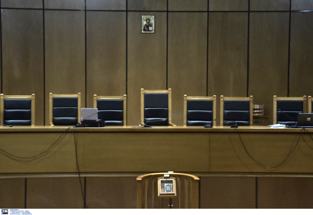 Ελεύθεροι λόγω… κορονοϊού οι κατηγορούμενοι για το κύκλωμα ναρκωτικών στο ΑΠΘ