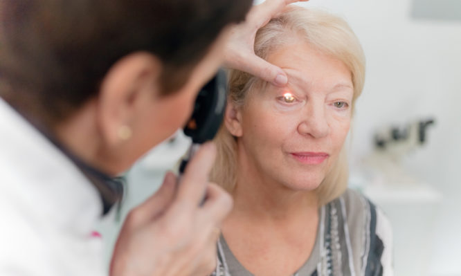 Κορονοϊός: Η άγνωστη απειλή για την όραση από τις θεραπείες στην εντατική
