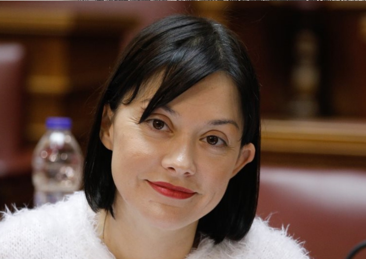 Tο συγκινητικό τελευταίο αντίο της Νάντιας Γιαννακοπούλου στον Δημήτρη Κρεμαστινό