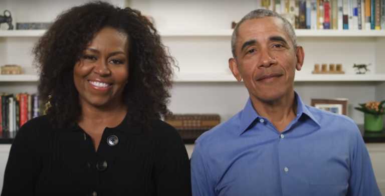 Τα μηνύματα που άφησαν ο Μπάρακ και η Μισέλ Ομπάμα στον σεφ που τους μαγείρεψε στην Αντίπαρο