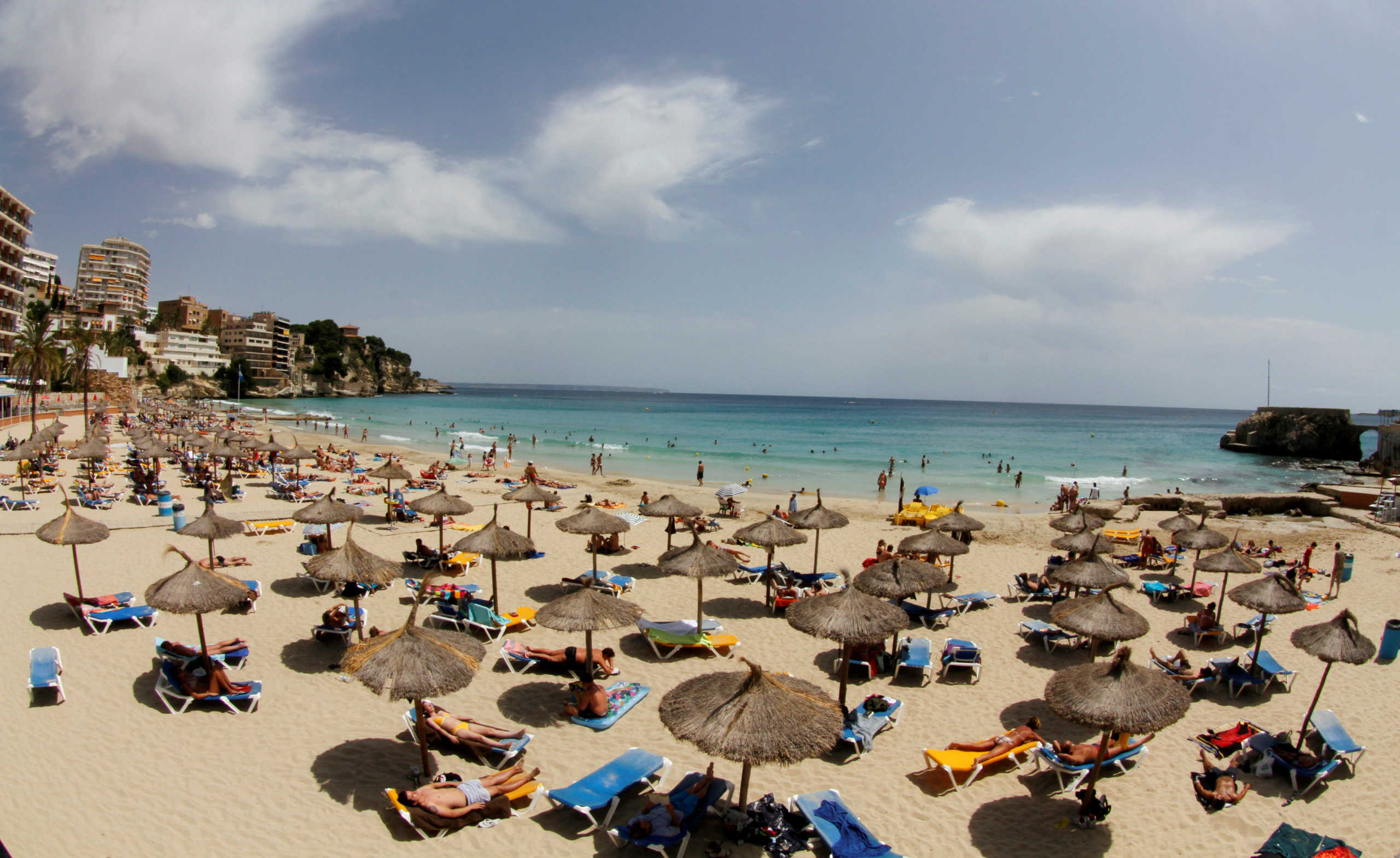 FILE PHOTO: General view of the Cala Major beach in Mallorca, Spain July 22, 2011. Picture taken July 22, 2011. REUTERS