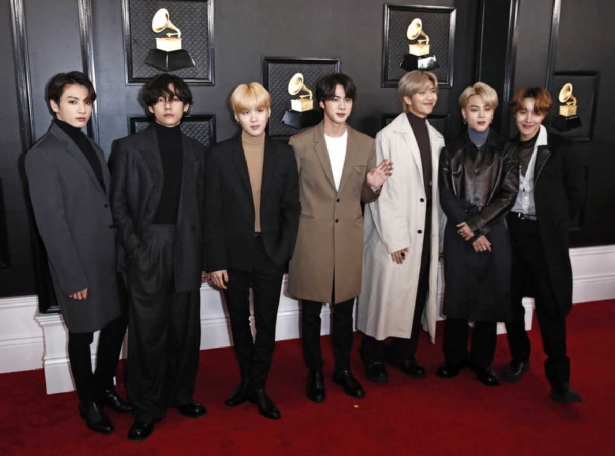 Ο Jungkook των BTS γράφει ιστορία με το solo single “Euphoria”