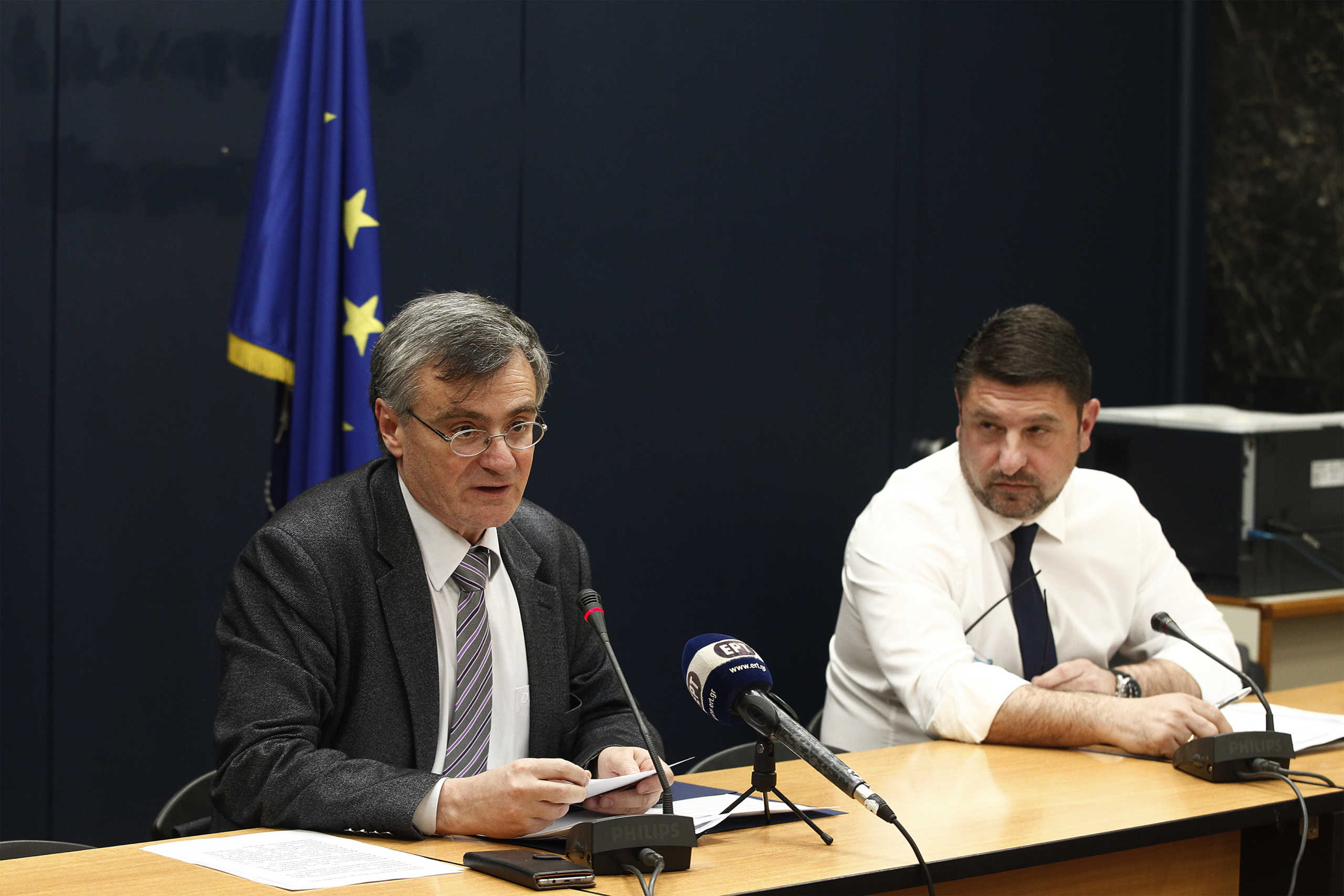Τώρα και… κούκλοι Τσιόδρας και Χαρδαλιάς! (pic)