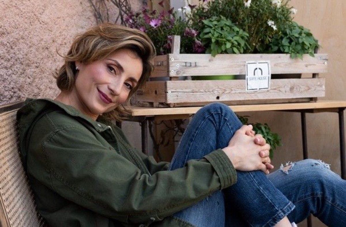 Ευδοκία Ρουμελιώτη: Το παθιασμένο φιλί στον σύζυγό της κάτω από τον Λευκό Πύργο!