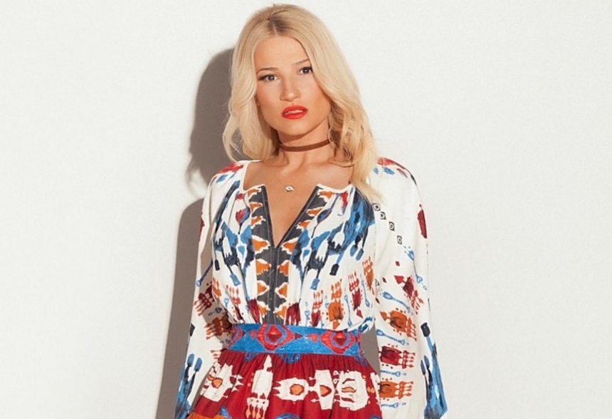 Φαίη Σκορδά: Ο γιος της, της ζωγράφισε το…πορτραίτο της!