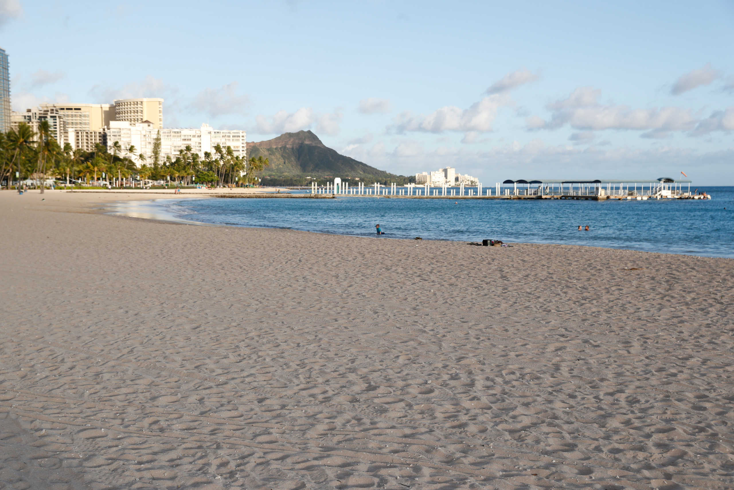 Waikiki Beach is nearly empty due to the business downturn caused by the coronavirus disease (COVID-19) in Honolulu, Hawaii, U.S. April 28, 2020. Picture taken April 28, 2020. REUTERS