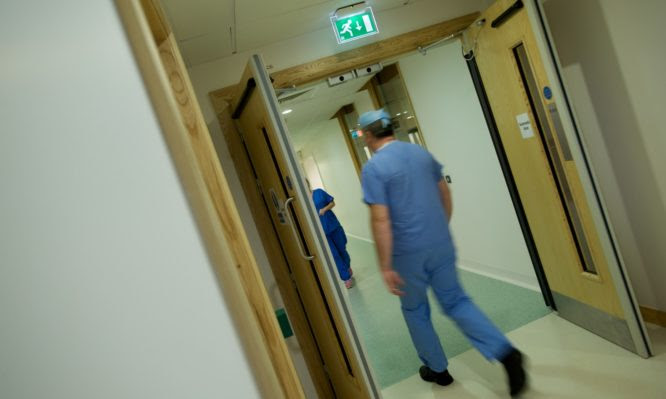 Σε ποιες επεμβάσεις θα γίνεται δωρεάν τεστ για τον κορονοϊό – Νέα εγκύκλιος