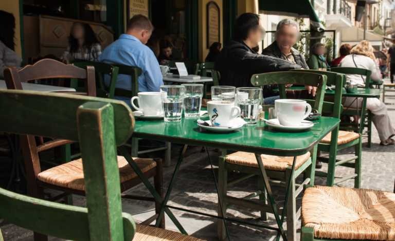 Κορονοϊός: Ποια μέτρα θα ισχύουν από Δευτέρα σε εστιατόρια, καφέ και μετακινήσεις – Τι αλλάζει