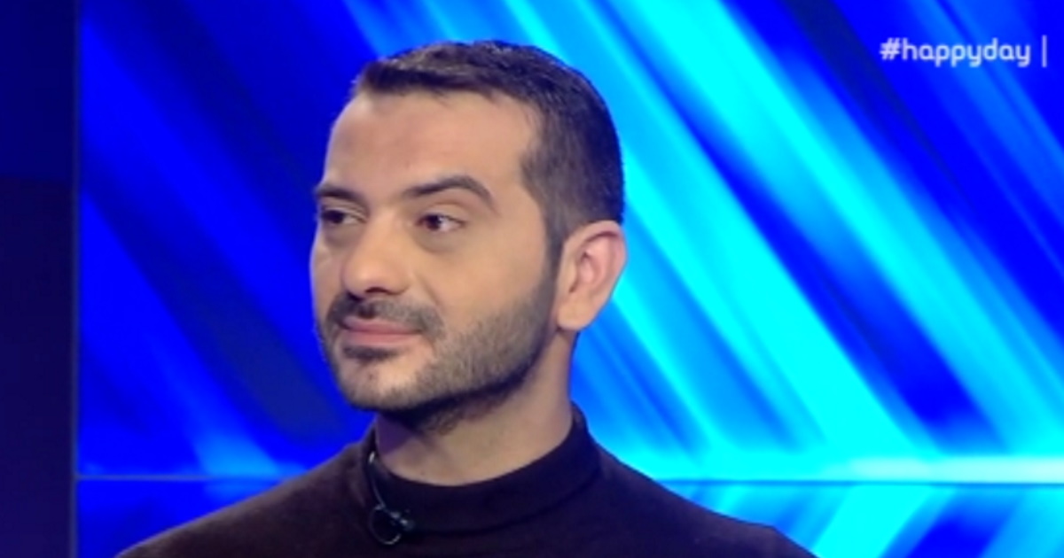 Όταν ο Λεωνίδας Κουτσόπουλος ζήτησε παραπάνω ύψος στην ταυτότητα!