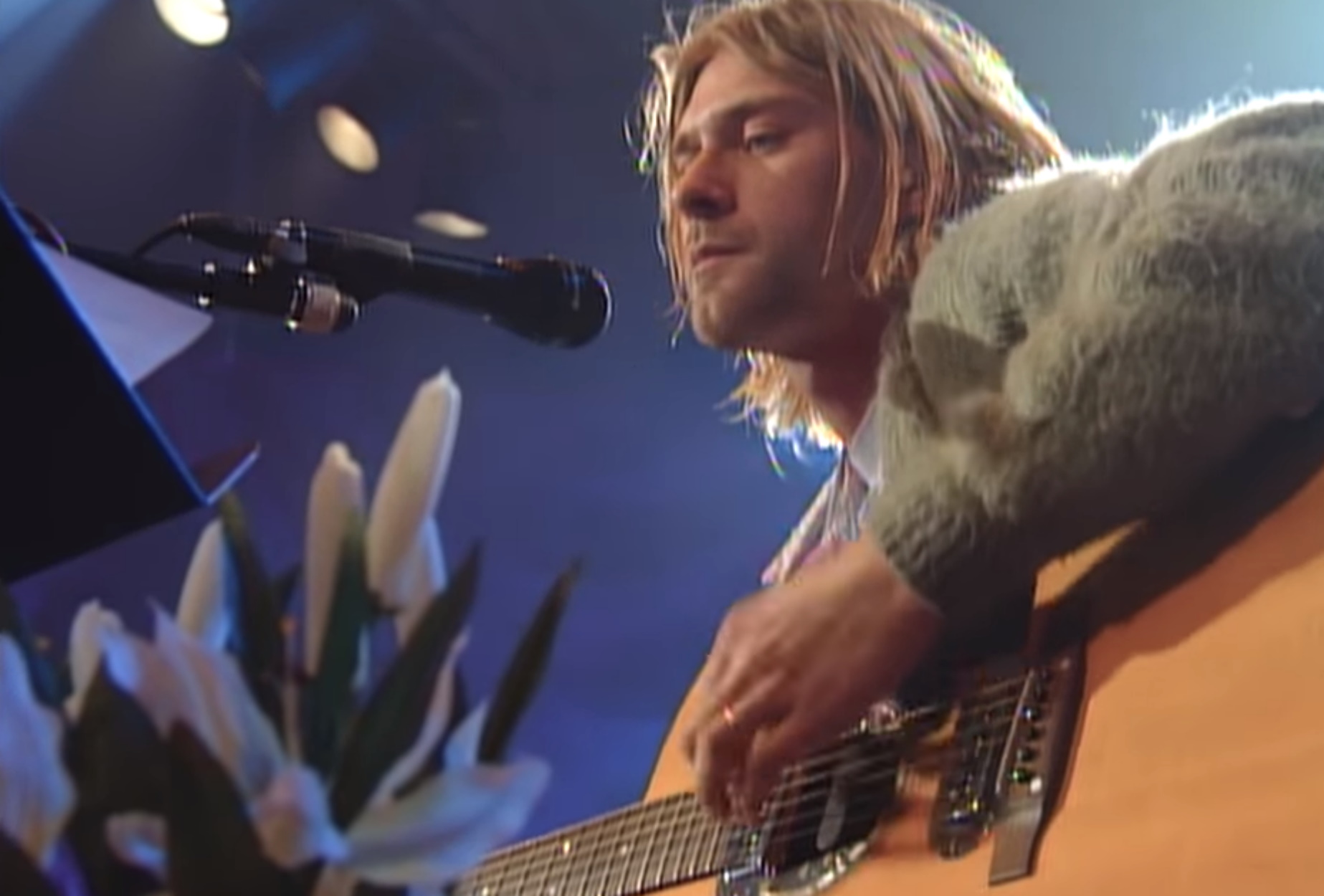 Στο “σφυρί” η κιθάρα του Kurt Cobain – Αναμένεται να φτάσει το 1 εκατ. δολάρια!