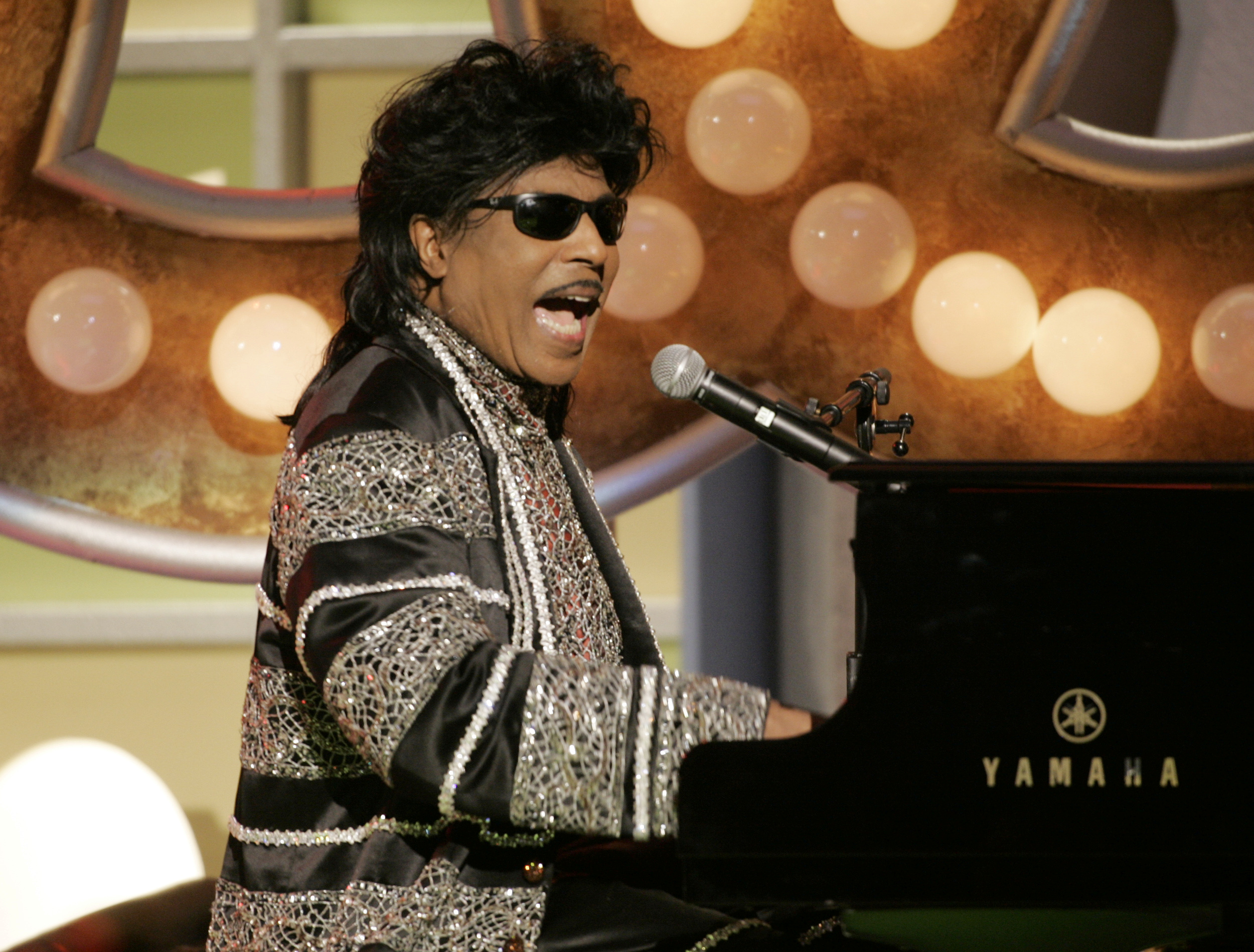 FILE PHOTO: Singer Little Richard performs a musical tribute to producer Don Cornelius creator and producer of the television music show "Soul Train" at the 3rd annual TV Land Awards in Santa Monica, California March 13, 2005. Cornelius was honored with the Pop Culture award at the awards show which honors classic television shows and performers. The 3rd annual TV Land Awards will be telecast in the United States on the TV Land cable channel March 16. REUTERS