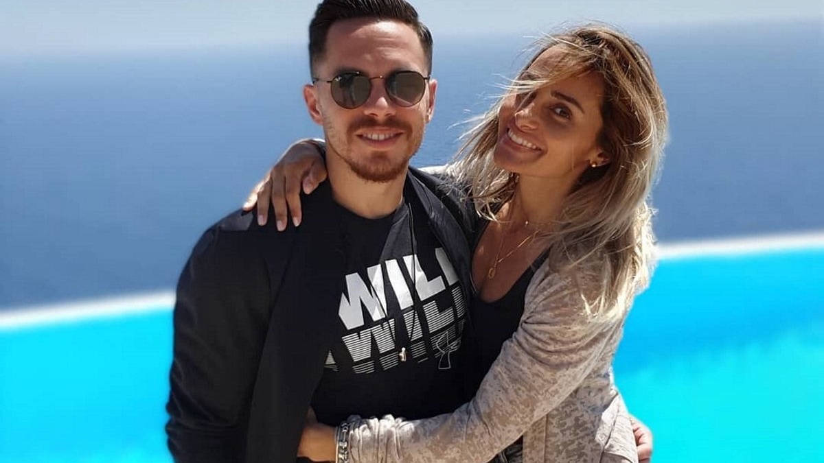 Αυτό δεν το περιμέναμε! Ο πασίγνωστος “νονός” της κορούλας της Βασιλικής Μιλλούση και του Λευτέρη Πετρούνια